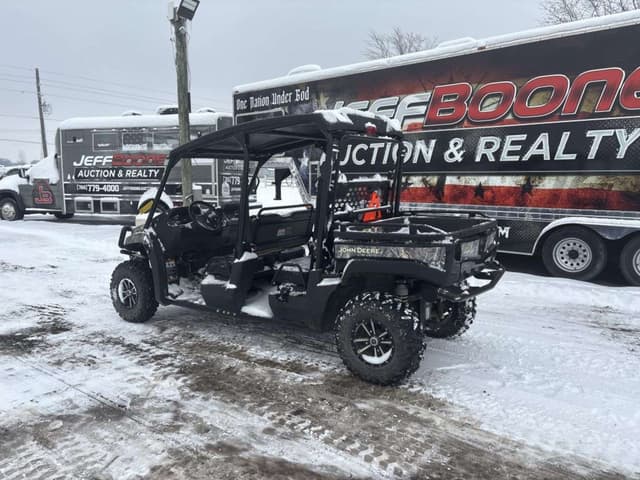 Image of John Deere XUV 550 S4 equipment image 2