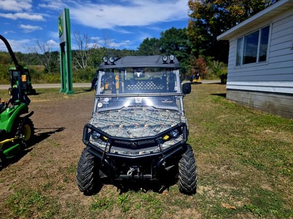 Image of John Deere XUV 550 S4 equipment image 1