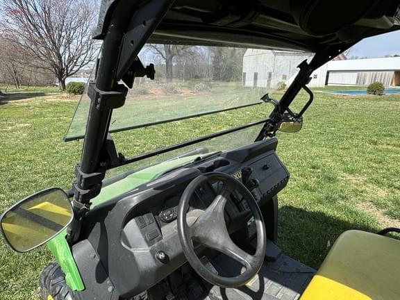 Image of John Deere XUV 550 S4 equipment image 2