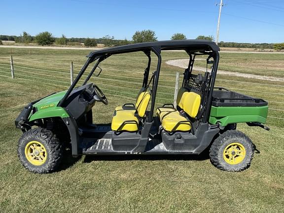 Image of John Deere XUV 550 S4 equipment image 1