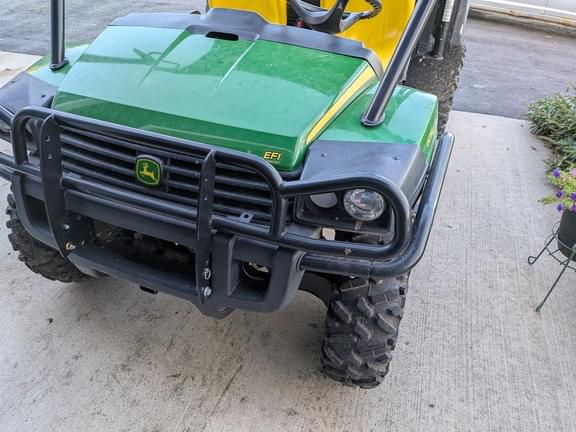 Image of John Deere XUV 625i equipment image 3