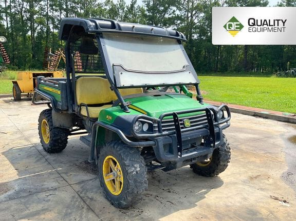 Main image John Deere Gator XUV 825i