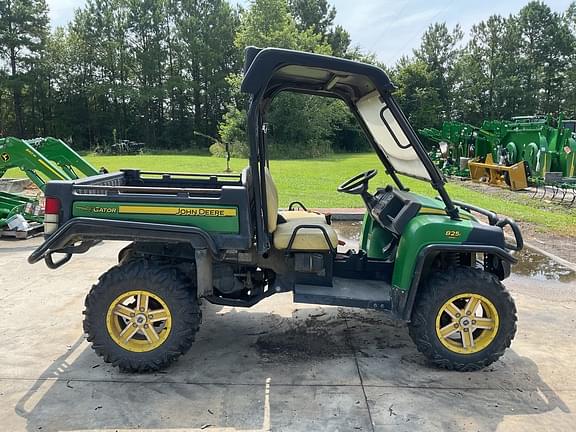 Image of John Deere Gator XUV 825i equipment image 1