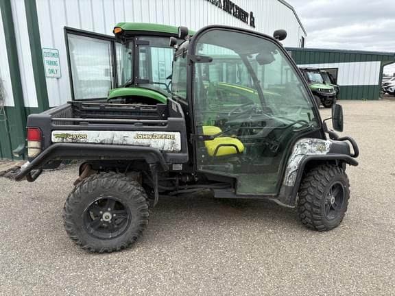 Image of John Deere Gator XUV 825i equipment image 2