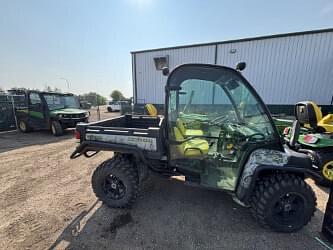 Image of John Deere Gator XUV 825i equipment image 1
