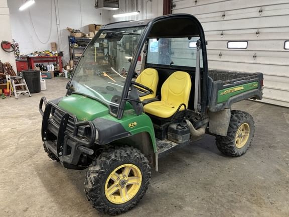 Main image John Deere Gator XUV 825i