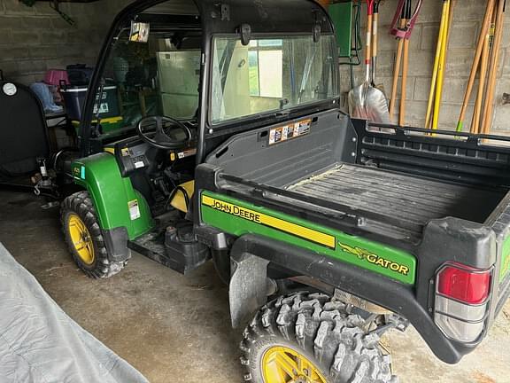 Image of John Deere Gator XUV 825i equipment image 1