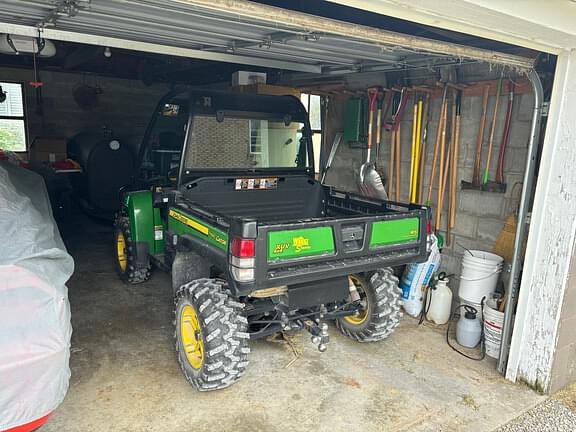 Image of John Deere Gator XUV 825i equipment image 3