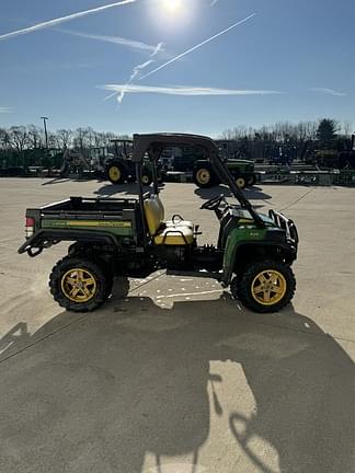 Image of John Deere Gator XUV 825i equipment image 4