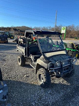 Image of John Deere Gator XUV 825i equipment image 2