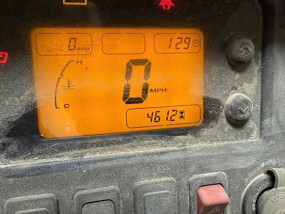 Image of John Deere Gator XUV 825i equipment image 2