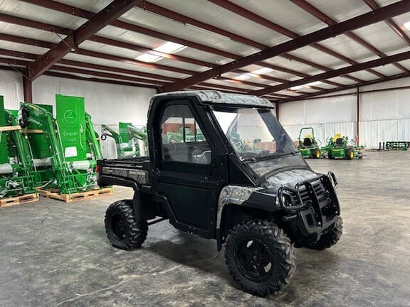Image of John Deere Gator XUV 825i equipment image 2