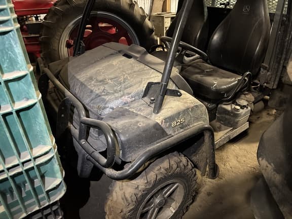 Image of John Deere Gator XUV 825i equipment image 3
