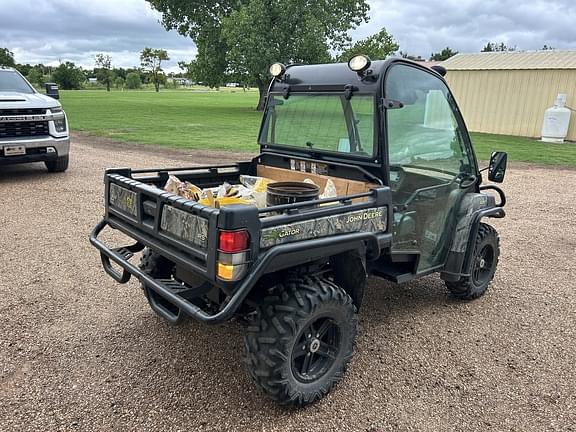 Image of John Deere Gator XUV 825i equipment image 4