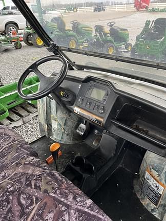 Image of John Deere Gator XUV 825i equipment image 3