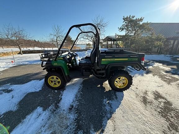 Image of John Deere Gator XUV 825i Primary image