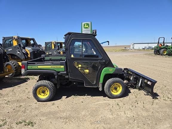 Image of John Deere Gator XUV 825i equipment image 3