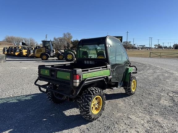 Image of John Deere Gator XUV 825i equipment image 4