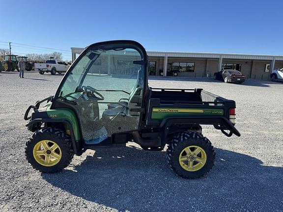 Image of John Deere Gator XUV 825i equipment image 1