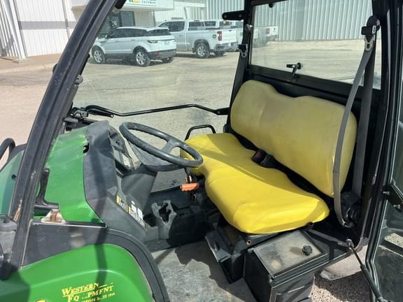 Image of John Deere Gator XUV 825i equipment image 4