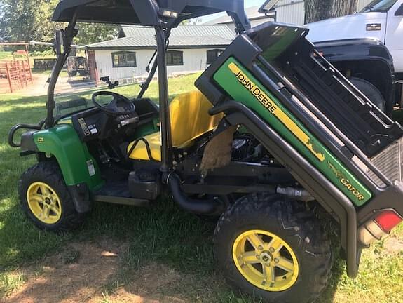 Image of John Deere Gator XUV 825i equipment image 2