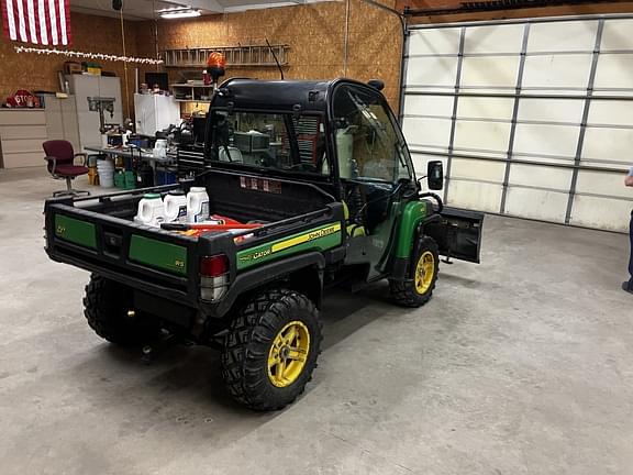 Image of John Deere Gator XUV 825i equipment image 4