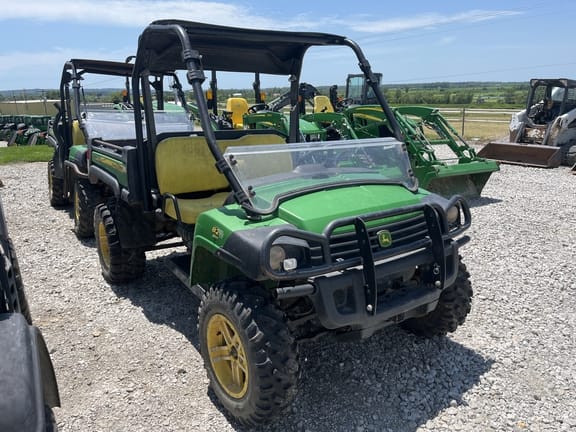 Main image John Deere Gator XUV 825i