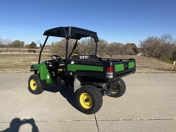 Image of John Deere Gator XUV 825i equipment image 3