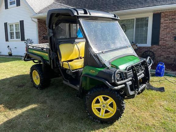 Image of John Deere Gator XUV 825i equipment image 2