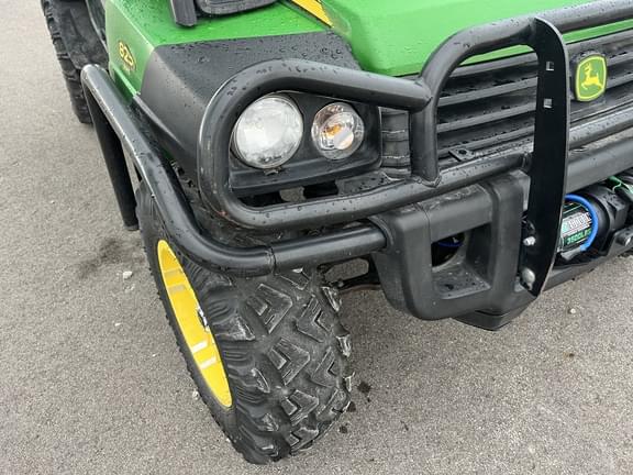 Image of John Deere Gator XUV 825i equipment image 2