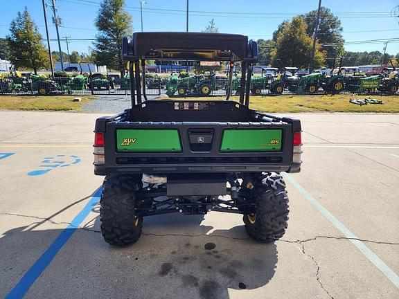 Image of John Deere Gator XUV 825i equipment image 2