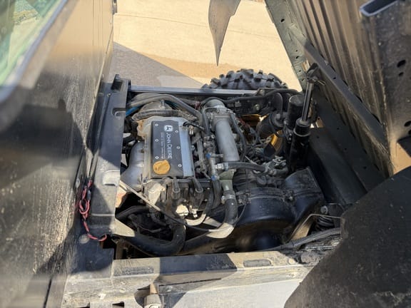 2012 John Deere Gator XUV 825i Equipment Image0