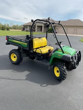 Image of John Deere Gator XUV 825i equipment image 1