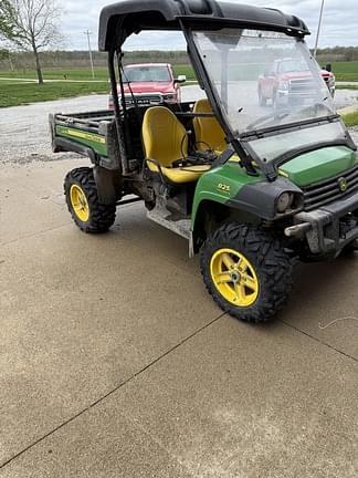 Image of John Deere Gator XUV 825i equipment image 1