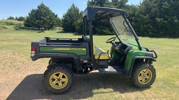 Image of John Deere Gator XUV 825i equipment image 3