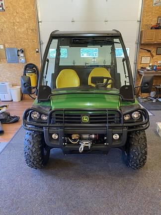 Image of John Deere Gator XUV 825i equipment image 2