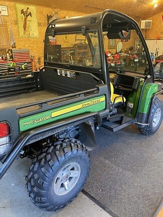 Image of John Deere Gator XUV 825i equipment image 1