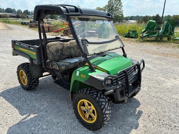 Image of John Deere Gator XUV 825i equipment image 2