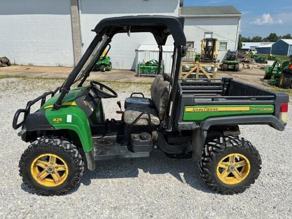 Image of John Deere Gator XUV 825i equipment image 3