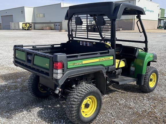 Image of John Deere Gator XUV 825i equipment image 4