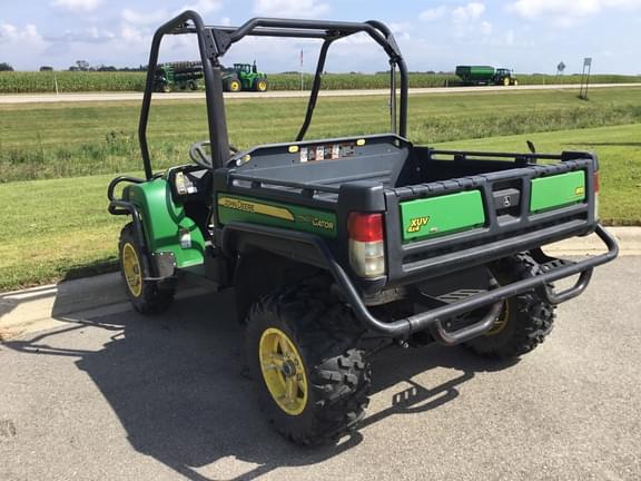 Image of John Deere Gator XUV 825i equipment image 4