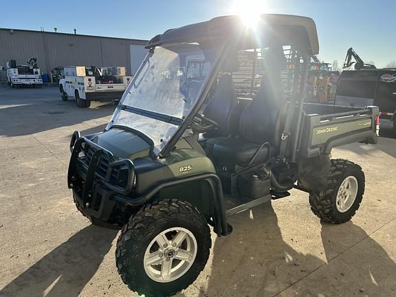 Image of John Deere Gator XUV 825i equipment image 1