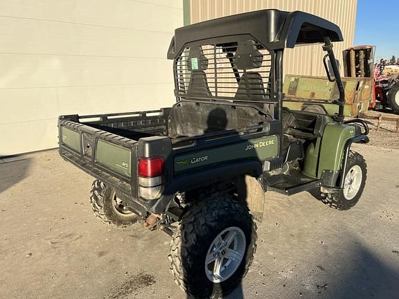 Image of John Deere Gator XUV 825i equipment image 4