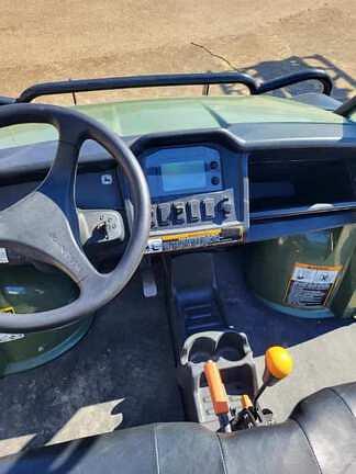 Image of John Deere Gator XUV 825i equipment image 4