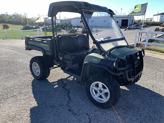 Image of John Deere Gator XUV 825i equipment image 1