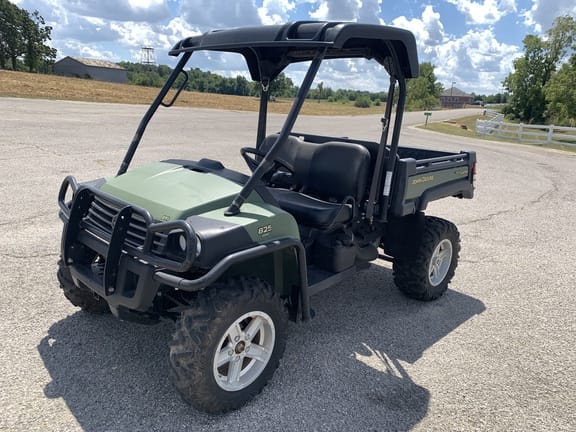 2012 John Deere Gator XUV 825i Equipment Image0