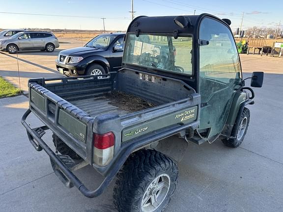 Image of John Deere Gator XUV 825i equipment image 2