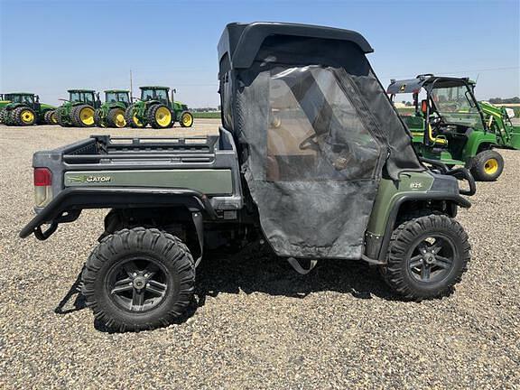 Image of John Deere Gator XUV 825i equipment image 1