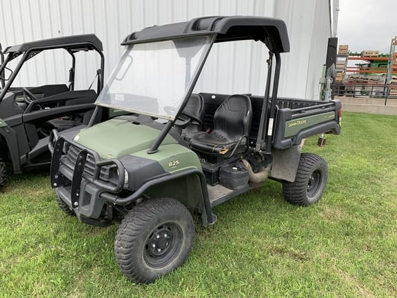 Main image John Deere Gator XUV 825i