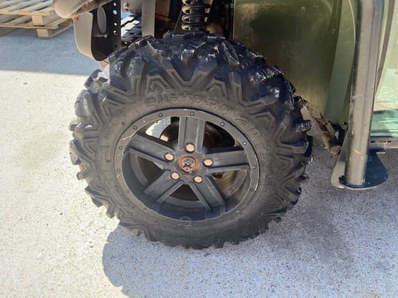 Image of John Deere Gator XUV 825i equipment image 3